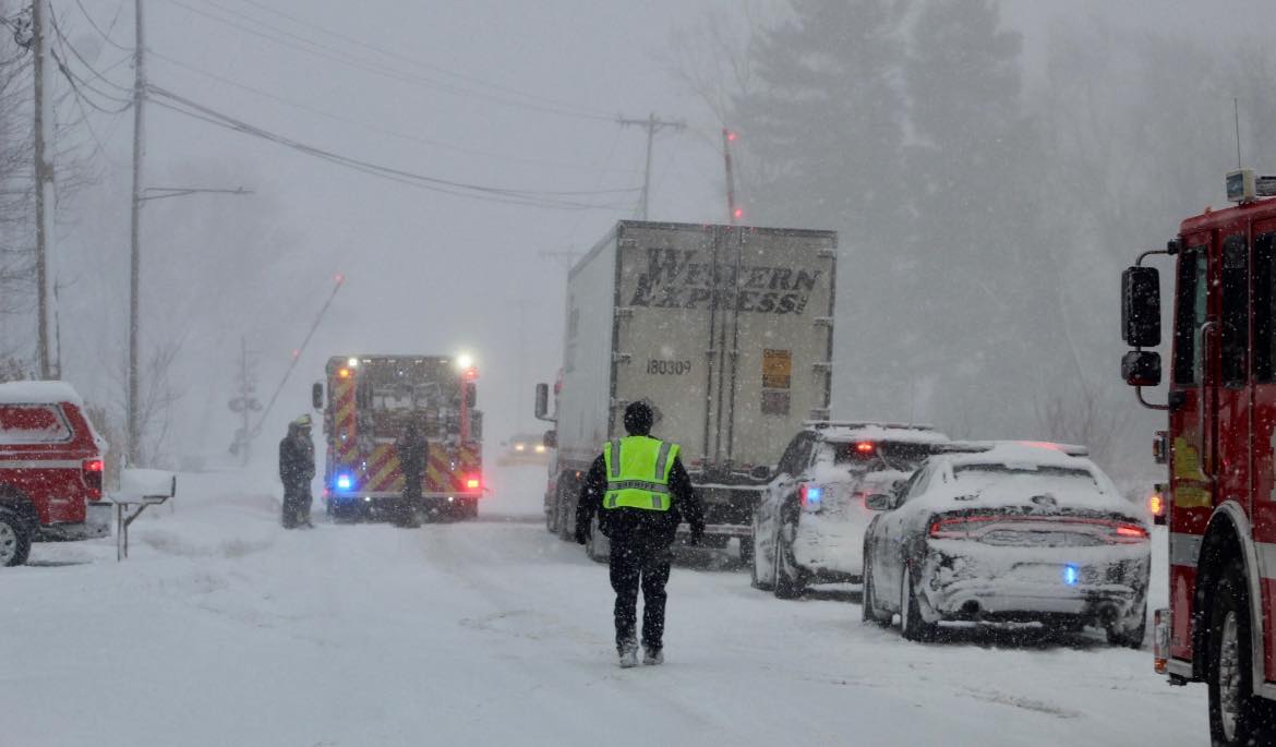 UPDATE: One dead in car-train accident; Thruway mishaps reported as ...